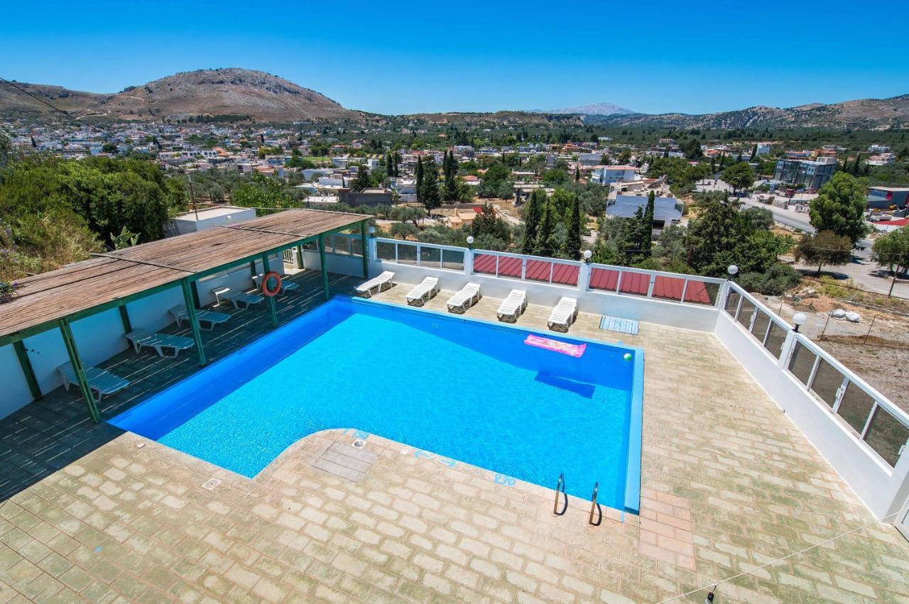 Hotel Eleni Anagros 2*